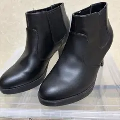 【⚠️売り切り価格⚠️】 新品　サイドゴアショートブーツ