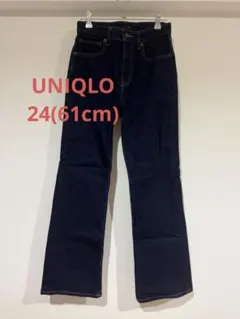 UNIQLO ユニクロ　フレアハイライズジーンズ　24 61センチ　ネイビーのサムネイル