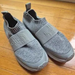 ノースフェイス　The North Face スニーカー スリッポン　グレーのサムネイル