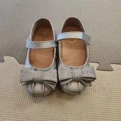 シルバーリボン付きフォーマルシューズ