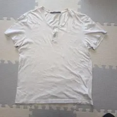 ライトグレー ボタン付きヘンリーネック Tシャツ　エディション Sサイズのサムネイル