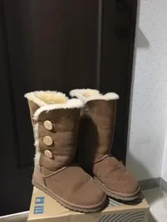 美品☆UGG☆ベイリーボタン☆サイズ7
