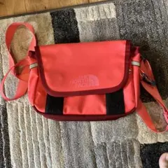 THE NORTH FACE ノースフェイス　ショルダーバッグ レッド