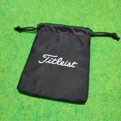 Titleist　黒い巾着　ポーチのサムネイル