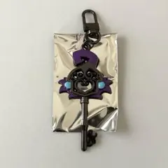 ディズニー ヴィランズ シークレットキーチェーン イズマ③