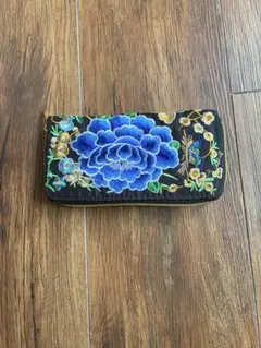 【美品】刺繍 長財布 牡丹 鳥 華やか エスニック アジアンのサムネイル
