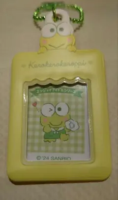 サンリオ　シークレットミニチュアチェキ用ホルダー　けろけろけろっぴ