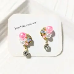 P-64　ハンドメイド☆ビジューピアス／イヤリング