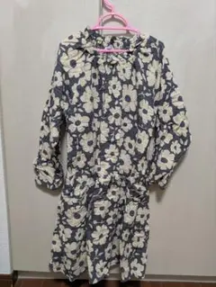 花柄長袖ワンピース BREEZE