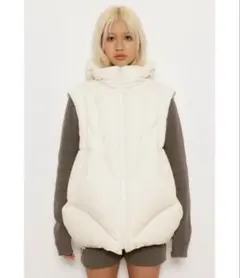 【LAGUA GEM】美品♡ホワイト フード付きダウンベスト