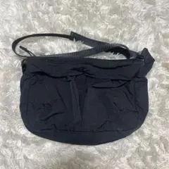 UNIQLO U （ユニクロ）パッカブルクロスボディバッグ　ブラックのサムネイル