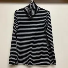 ユニクロ　ヒートテックEXTRA WARM ボーダー　タートルネックTシャツ長袖