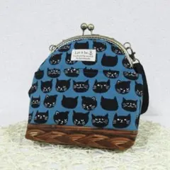 Item thumbnail for item 6bf4a438-70f7-41ff-9527-453c201fb98d