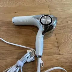 超美品☆YAMAN ヘアドライヤー HC-20W 美顔器付き 指原さん愛用 - メルカリ