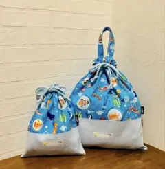No.3170 巾着袋(裏地付き) 海の生き物柄(白) 水色地に白の星柄 - メルカリ