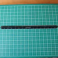 Item thumbnail for item 740dd69b-26c4-4d20-81c7-4021bf235305