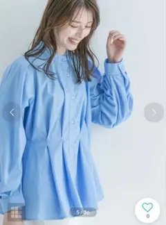 新品 JAYRO ブルー ウエストタックブラウス Mのサムネイル