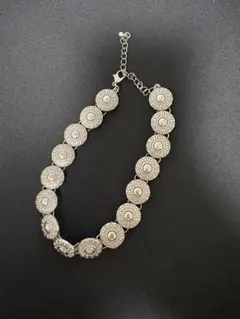 シルバー調メダリオンチョーカー