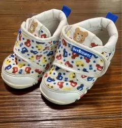 スニーカーのサムネイル
