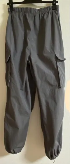 GU パラシュートカーゴパンツ