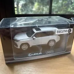 新品未使用・ギミック満載 Weitu製 威拓 1/18 レクサス LX570 白