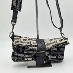 デシグアル　Desigual ロゴプリント ショルダーバッグ