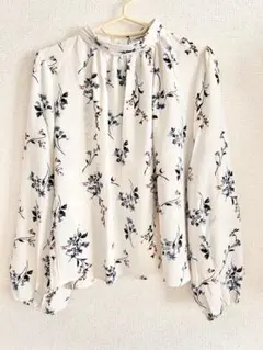 【美品】　花柄バルーンスリーブブラウス