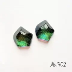 No.1902 グリーン レジンピアス イヤリング ハンドメイドアクセサリー