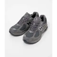 New Balance M2002Rグレー スニーカー