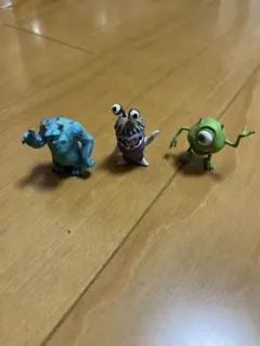 ディズニー チョコエッグ ピクサー モンスターズインク3体