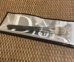 ディオール　正規品　バックステージ フルイド ファンデーション ブラシのサムネイル