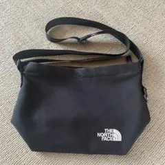 THE NORTH FACE ブラックショルダーバッグ