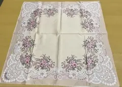 花柄レースハンカチ　50×49センチ
