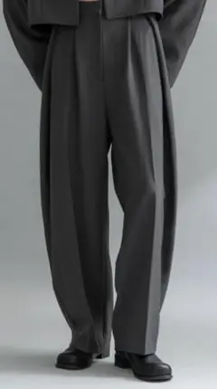 KBF【WEB限定】フォールドアップカーブパンツ