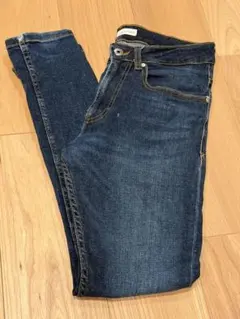 Item thumbnail for item 718f2944-056b-4183-9036-d8696acae4f3