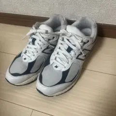 New Balance 2002R ホワイトネイビー　23センチ
