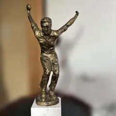 ⭐️FIFAワールドカップUSA94 記念ブロンズ像です。 - メルカリ