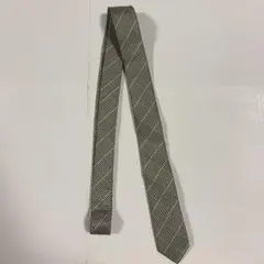 グレー ネクタイ