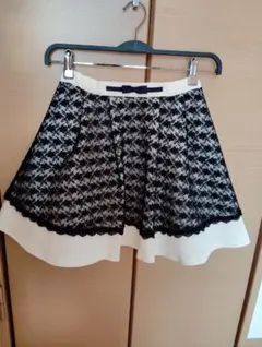 極美品　組曲　フレアスカート