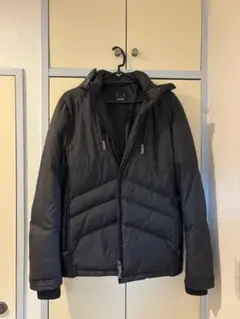 DKNY ブラック ダウンジャケット フード付き