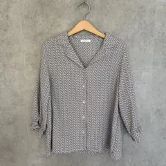 ハニーズ　Honeys トップス　シャツ　ブラウス　glacier 総柄