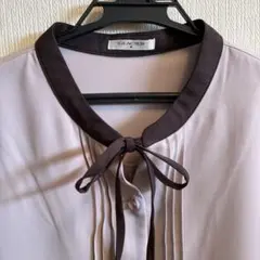 ハニーズ　リボンつきシャツ