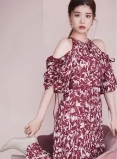 SNIDEL 2wayボリュームスリーブプリントワンピース Red