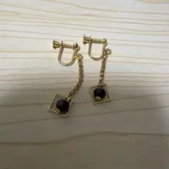 ネジ式イヤリング　ブラック　ロング