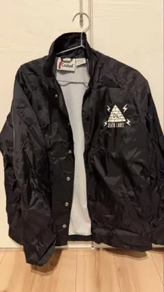 デスレーベルコーチジャケット