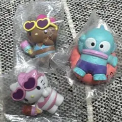 サンリオ みんなでプールフィギュア キティ 日焼け ガチャ レア 新品