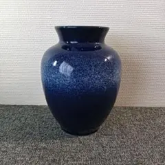 青と白のグラデーション陶器花瓶 798 - メルカリ