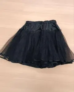 黒いチュールフレアスカート