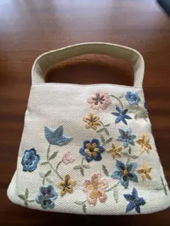 Jocomomola ホコモモラ　かごバッグ 刺繍 花柄のサムネイル