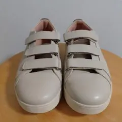 【未使用】fitflop ベージュスニーカーのサムネイル
